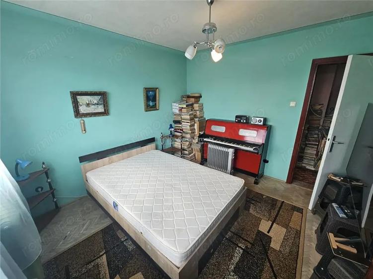 Apartament cu 2 camere semidecomandat în Micro I