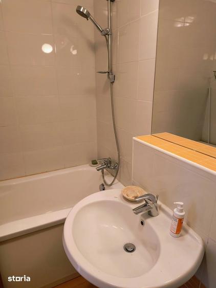 Apartament cu 3 camere, mobilat în Străulești
