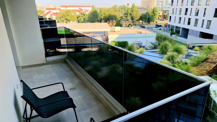 Apartament cu 2 camere decomandat, mobilat în Universitate