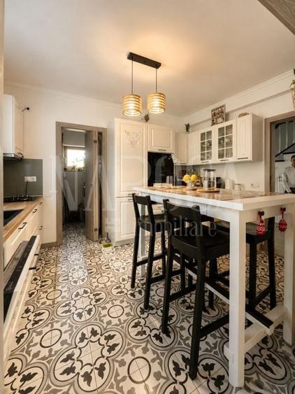 Duplex cu 4 camere cu Canalizare în Dâmbul Rotund