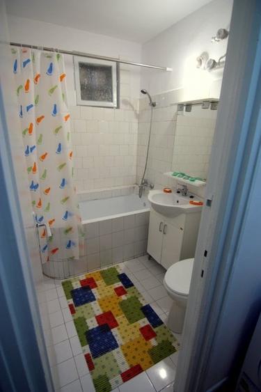Apartament 2 camere, loc parcare curte imobil, 500 metri de Medicina - 9