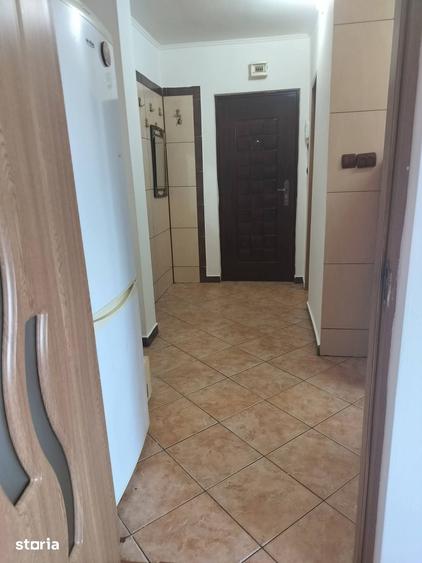 Proprietar vand garsoniera confort sporit ROBEA - 1