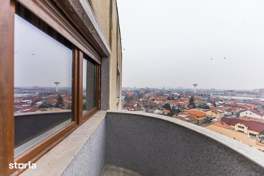 Apartament cu 3 camere în Intim