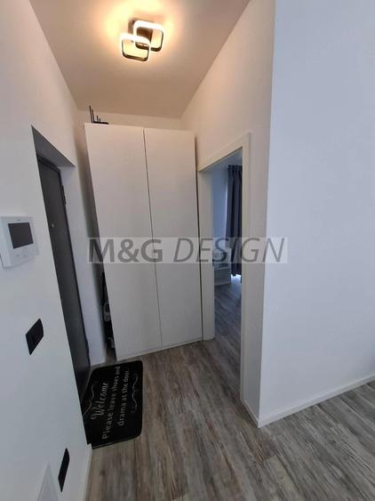 Apartament cu 2 camere semidecomandat în Ghiroda