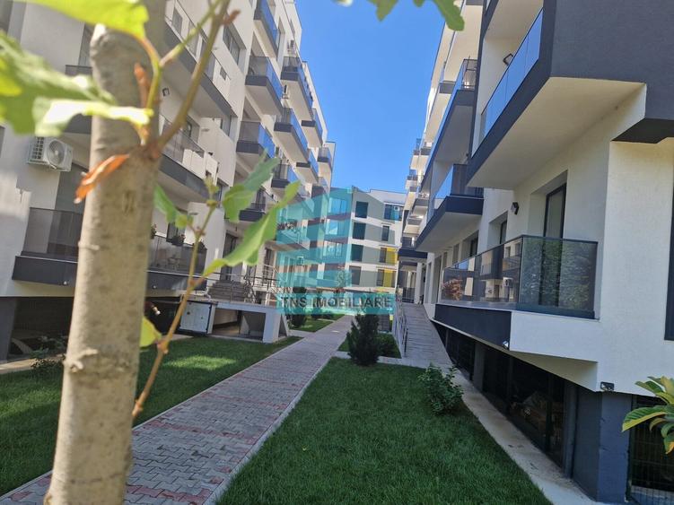 Apartament cu 3 camere decomandat în Titan