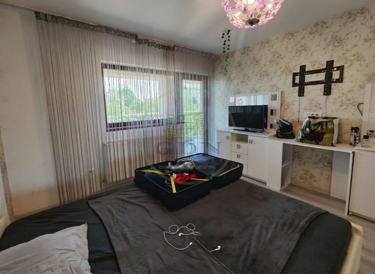 Casă individuală cu 5 camere cu Teren 390 Mp în Bariera Vâlcii