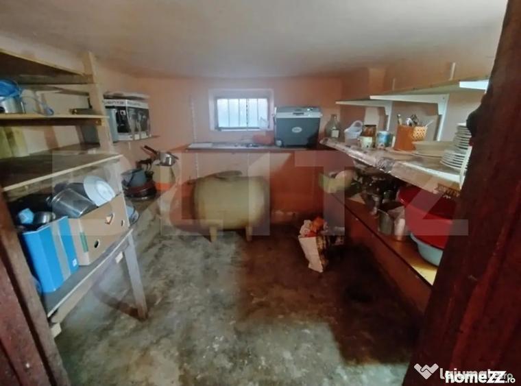 Casă cu 4 camere cu Teren 1100 Mp în Central