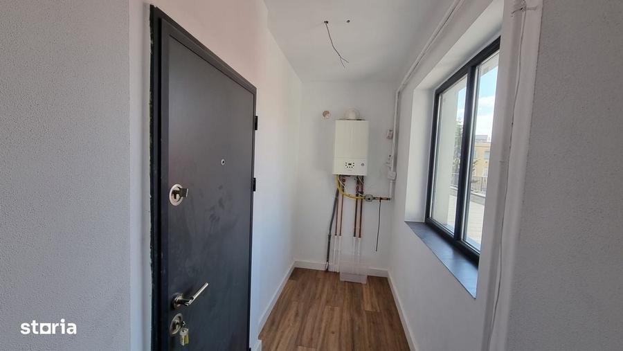 Apartament cu 3 camere în Florilor