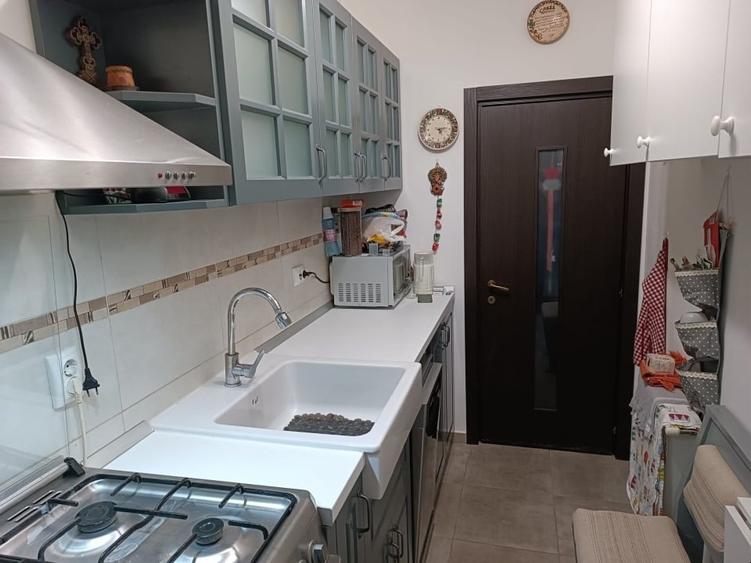 Apartament cu 2 camere decomandat, mobilat în Bucium