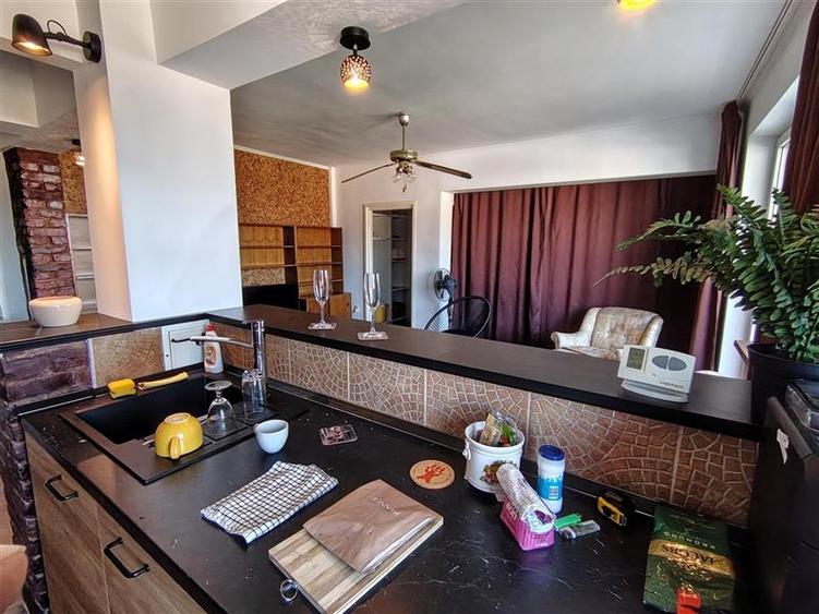 Apartament cu 2 camere semidecomandat în Ultracentral