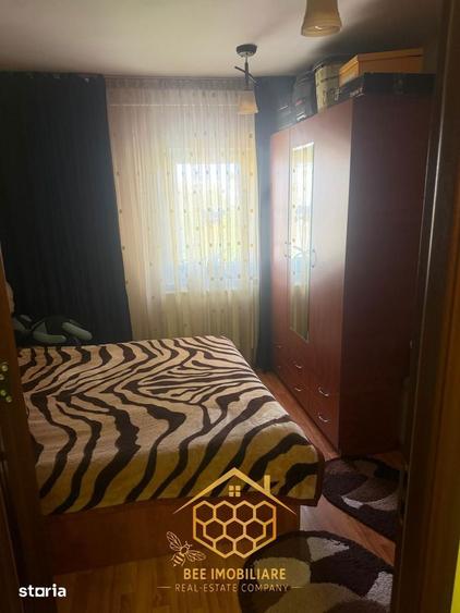 Apartament cu 3 camere în Rovine