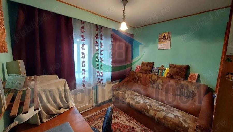 Apartament cu 4 camere decomandat în Ultracentral