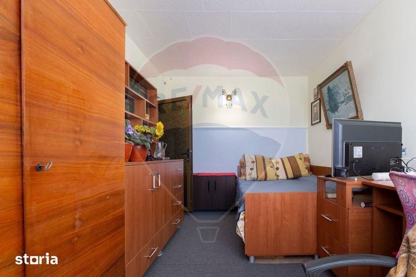 Apartament cu 3 camere decomandat în Mioriței