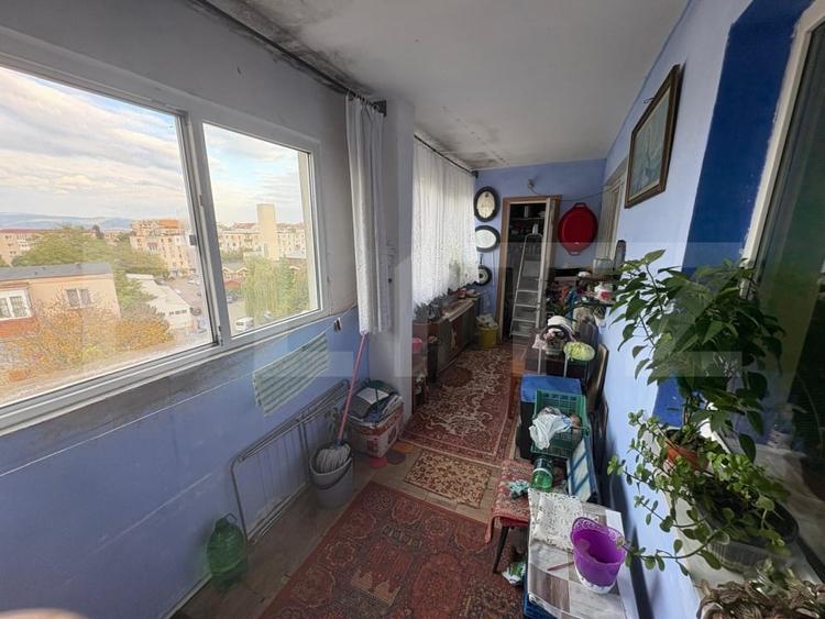Apartament cu 3 camere decomandat, mobilat în Minerul