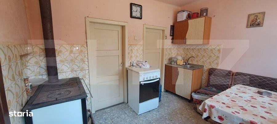 Casă cu 4 camere în Sebeș