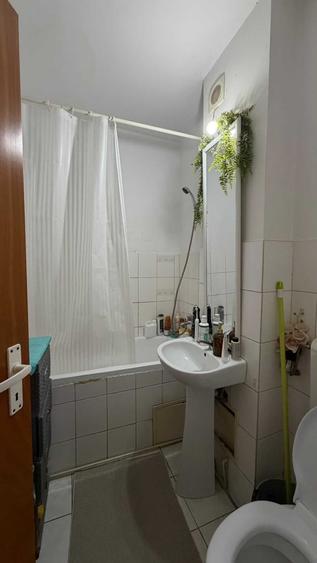 Apartament cu 2 camere decomandat în Exterior Vest
