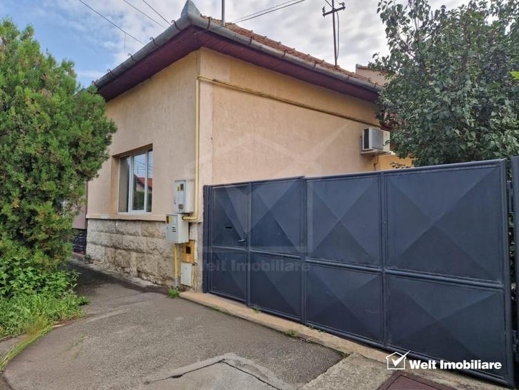 Casă cu 5 camere cu Canalizare în Mărăști