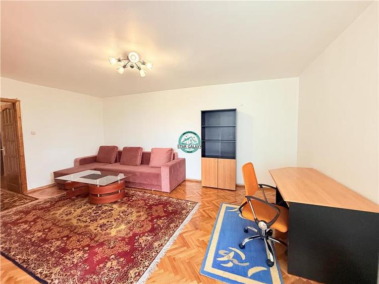 Apartament cu 3 camere decomandat în Central