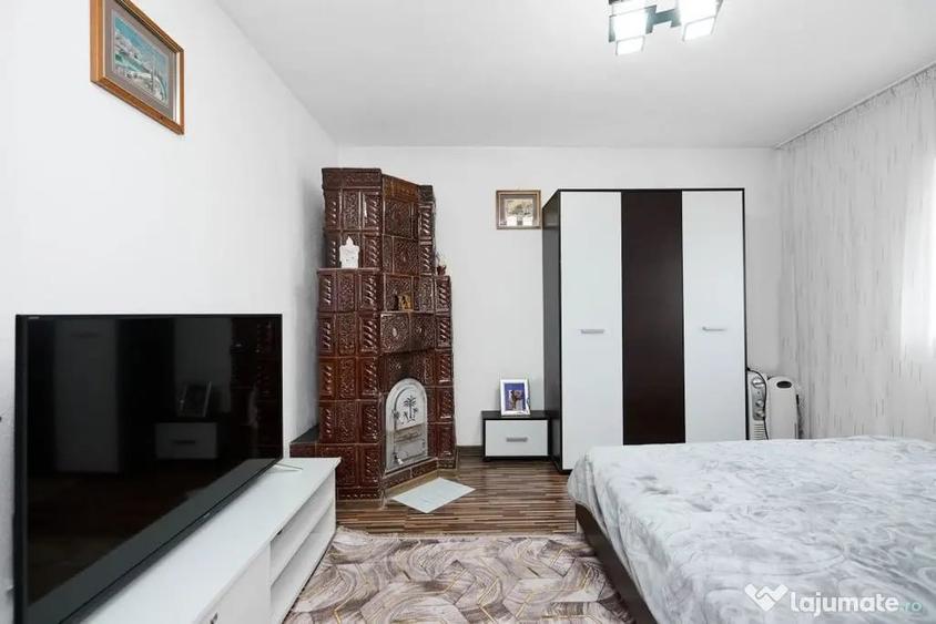 Casă cu 2 camere cu Teren 1000 Mp în Gherghești