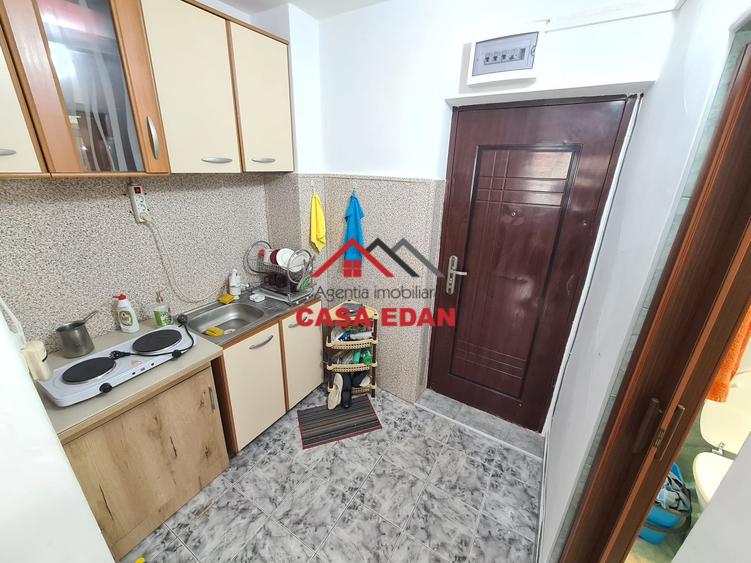 Garsonieră decomandată în Câmpina