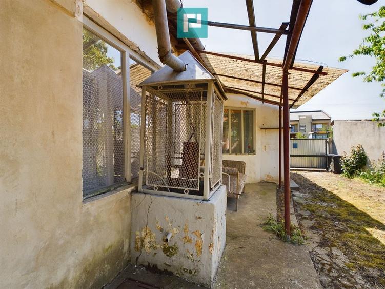 Casă individuală cu 4 camere cu Teren 950 Mp în Cruceni