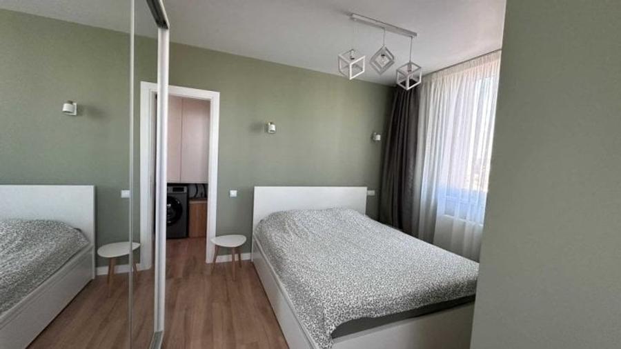 Apartament cu 2 camere semidecomandat, mobilat în Titan