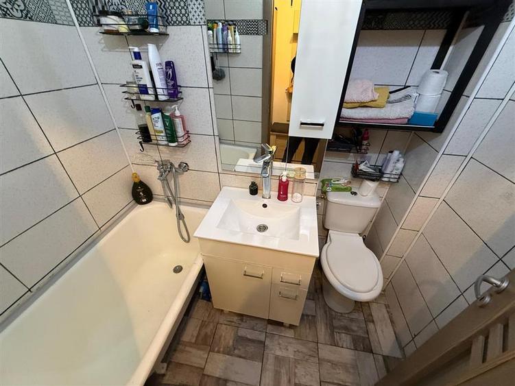Apartament cu 2 camere semidecomandat în Tătărași