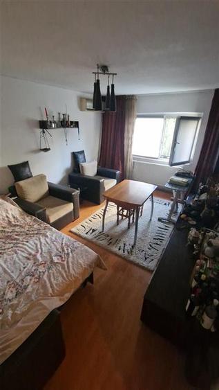 Apartament cu 2 camere decomandat în Cug