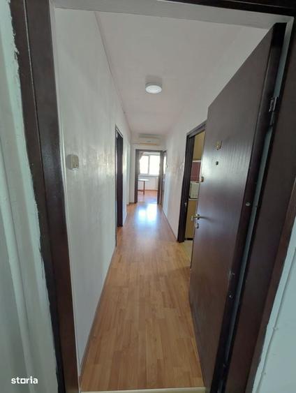 Apartament cu 3 camere în Basarab