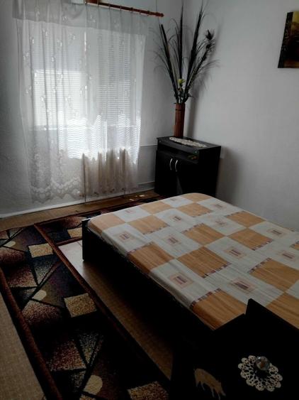 Inchiriez apartament 3 camere - 2