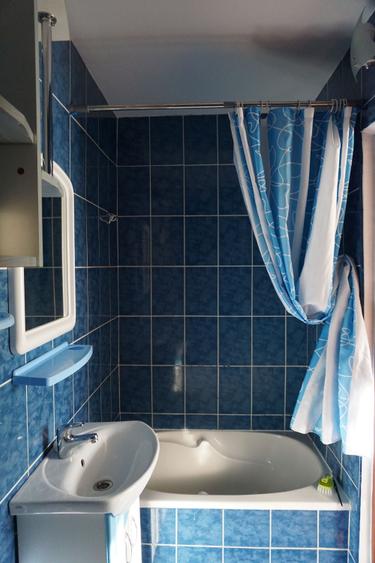 Apartament cu 2 camere semidecomandat în Exterior Vest
