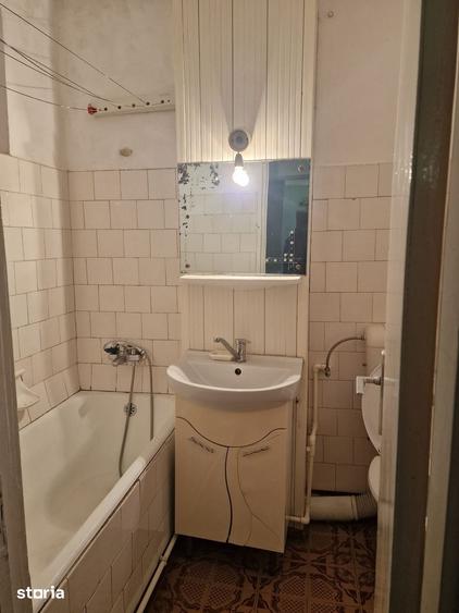De vanzare apartament 3 camere decomandat etaj 1 George Enescu,Suceava - 2