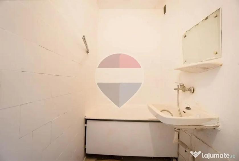 Apartament cu 2 camere semidecomandat în Central