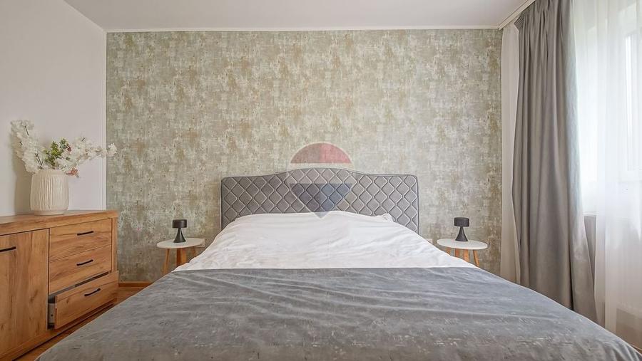 Apartament cu 2 camere decomandat în Avantgarden