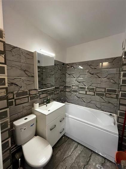 Apartament cu 2 camere semidecomandat în Tătărași