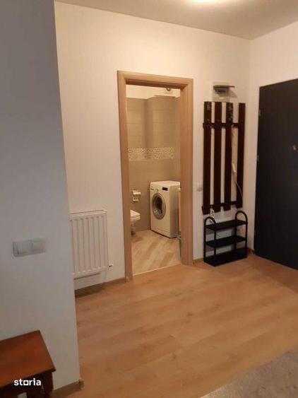Apartament cu 2 camere semidecomandat, mobilat în Bună Ziua
