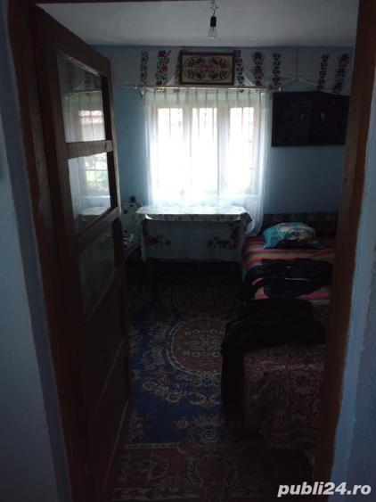 Casă cu 6 camere în Priseaca