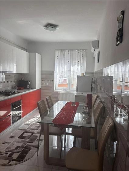 Apartament cu 2 camere semidecomandat în Uioara de Sus