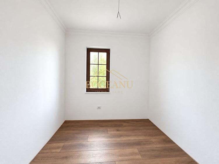 Casă cu 5 camere cu Canalizare în Dumbrăvița