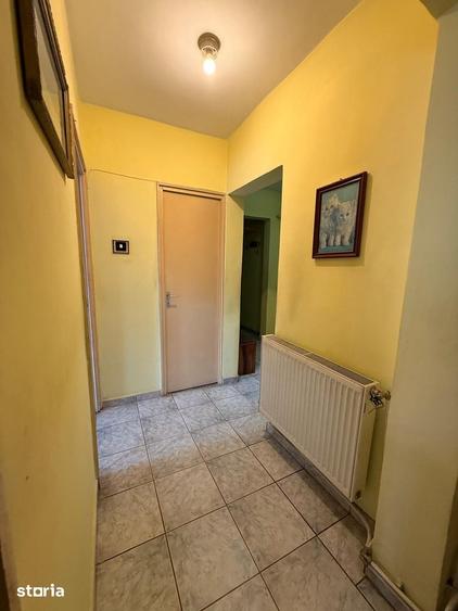 Apartament cu 3 camere decomandat în Central
