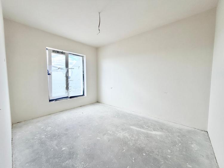Duplex cu 4 camere cu Teren 270 Mp în Moșnița Nouă