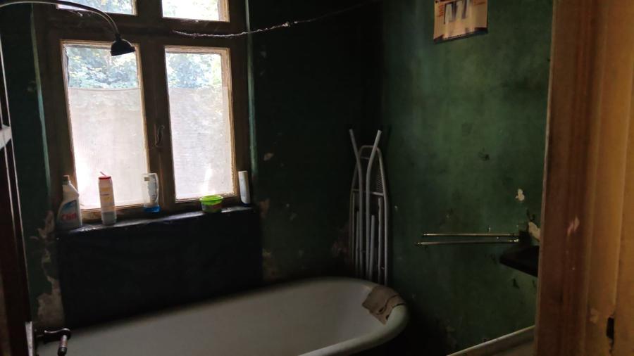 Casă individuală cu 4 camere cu Canalizare în Dacia