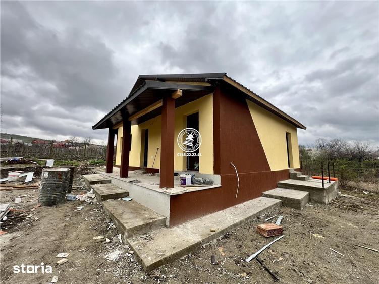 Casă cu 3 camere cu Teren 500 Mp în Voinești