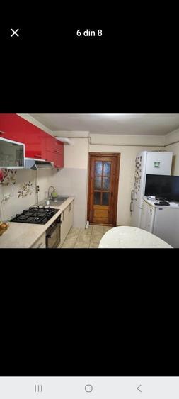 Apartament cu 3 camere decomandat în Est