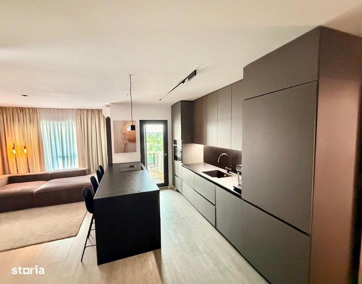 Apartament cu 4 camere în Băneasa