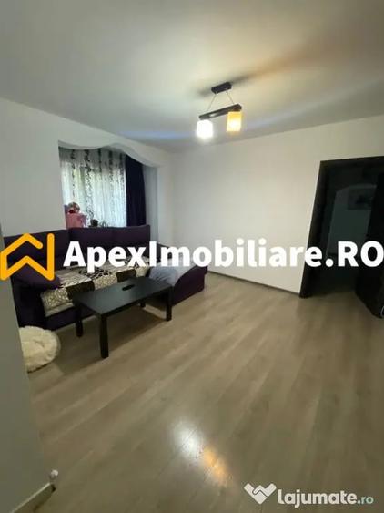 Apartament cu 4 camere decomandat în Lujerului