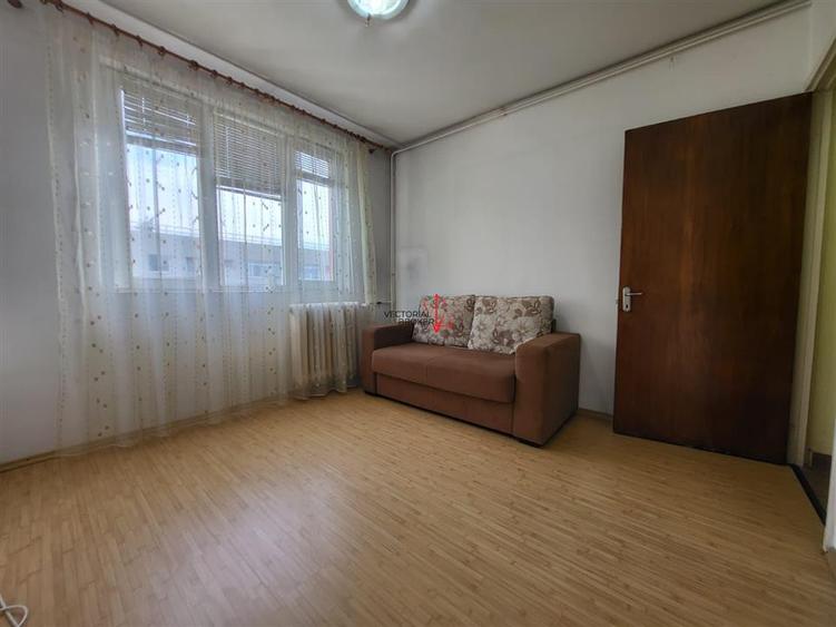 PRET CORECT / 3 CAMERE DECOMANDAT / 65,6 MP - 9