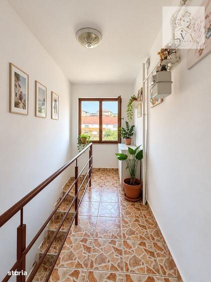 Apartament cu 3 camere în Cățelu