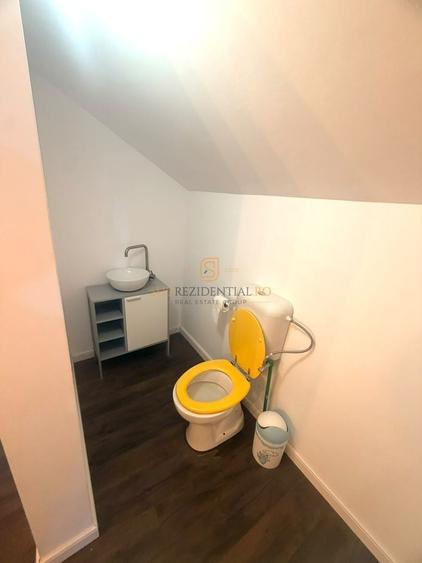 Casă individuală cu 3 camere cu Canalizare în Central