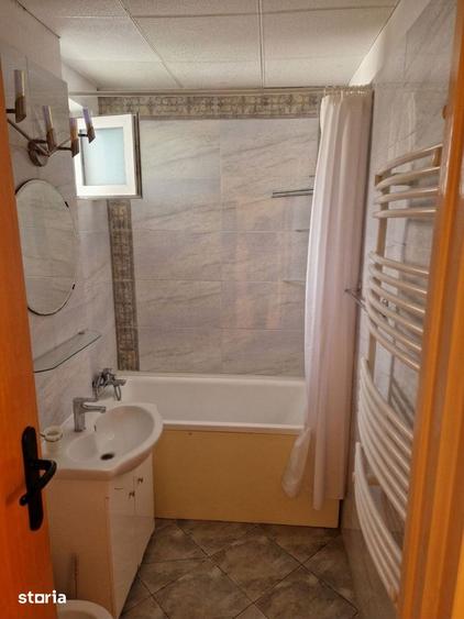 Apartament cu 4 camere în Titan